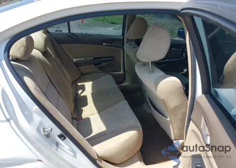 2010 Honda Accord 2.4 Lx z USA, uszkodzony, nr VIN 1HGCP2F3XAA175858